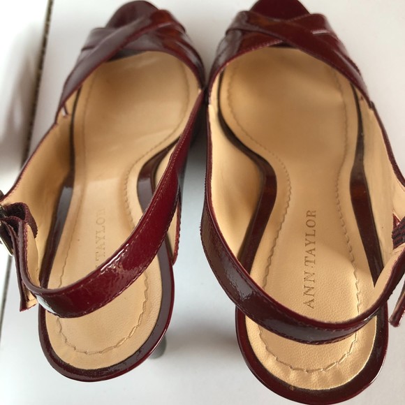 Ann Taylor Wine Red high heel patent leather sandals, Size 6M - Picture 3 of 8